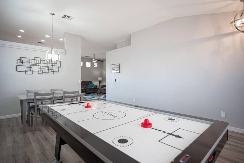 Gorgeous Las Vegas Home With Rv Parking Εξωτερικό φωτογραφία