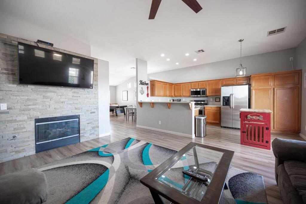 Gorgeous Las Vegas Home With Rv Parking Εξωτερικό φωτογραφία